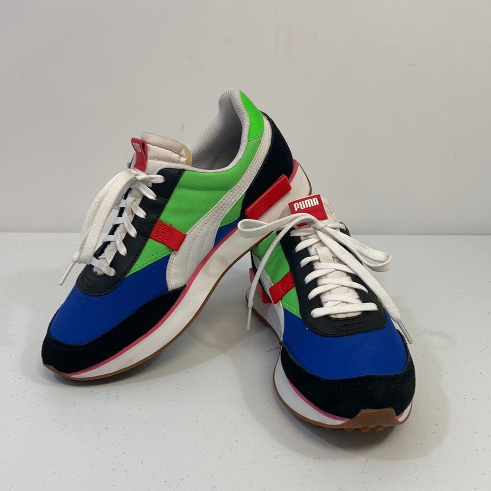 Men’s puma future riders. Sz 7.5.